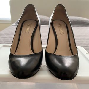 Prada black pump